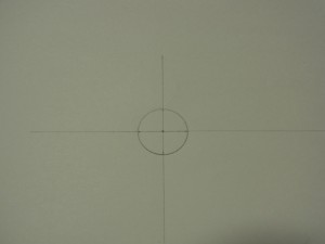 製図をする紙にスケールを使い円を描きました。